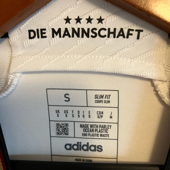 adidas Germany Authentic World Cup Jersey - Picture 7 of 8